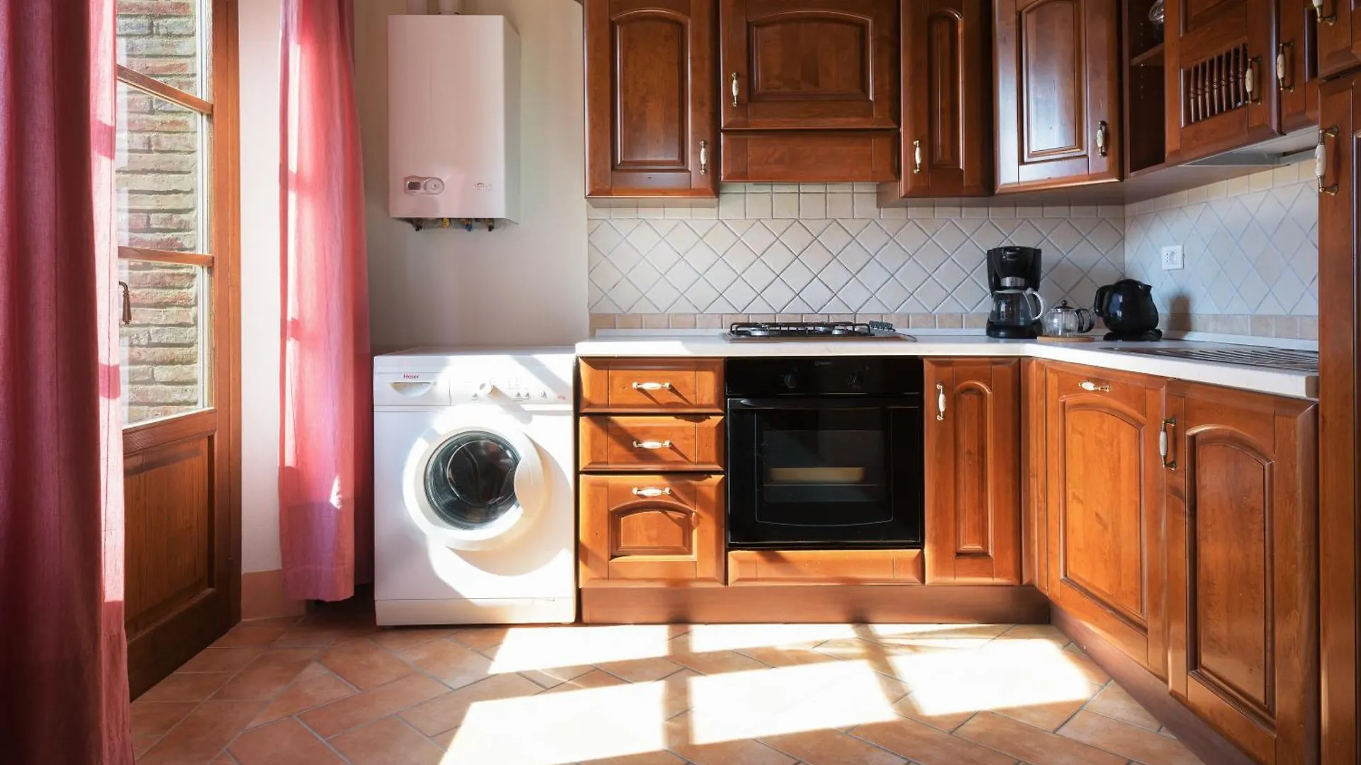 Podere Ampella Guest House San Giovanni d'Asso Italy